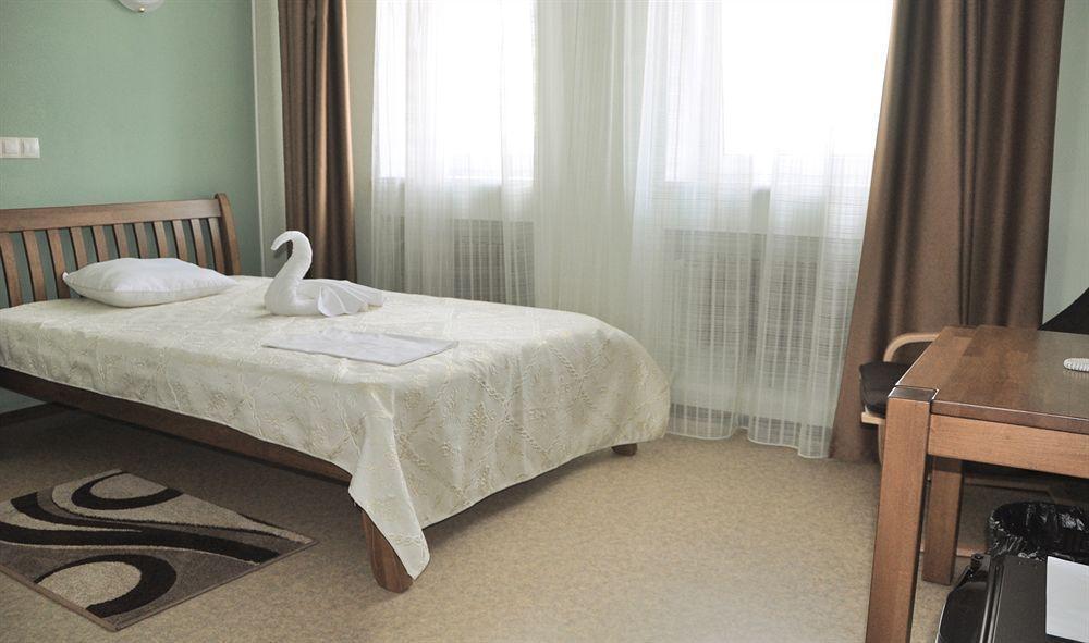 Hotel An-2 Харков Екстериор снимка