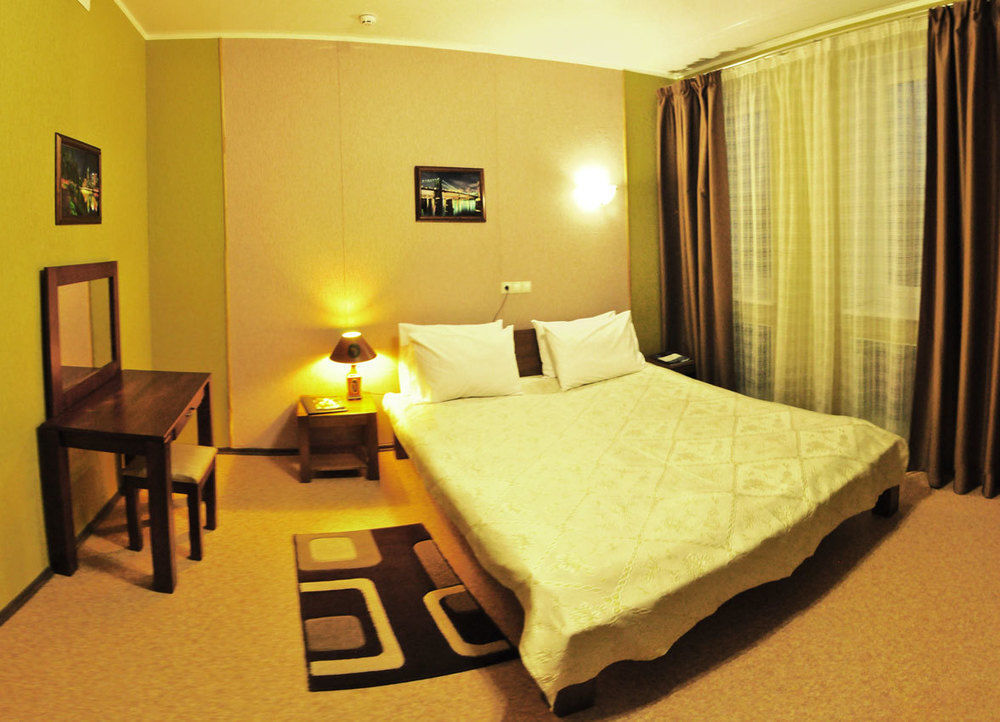 Hotel An-2 Харков Екстериор снимка