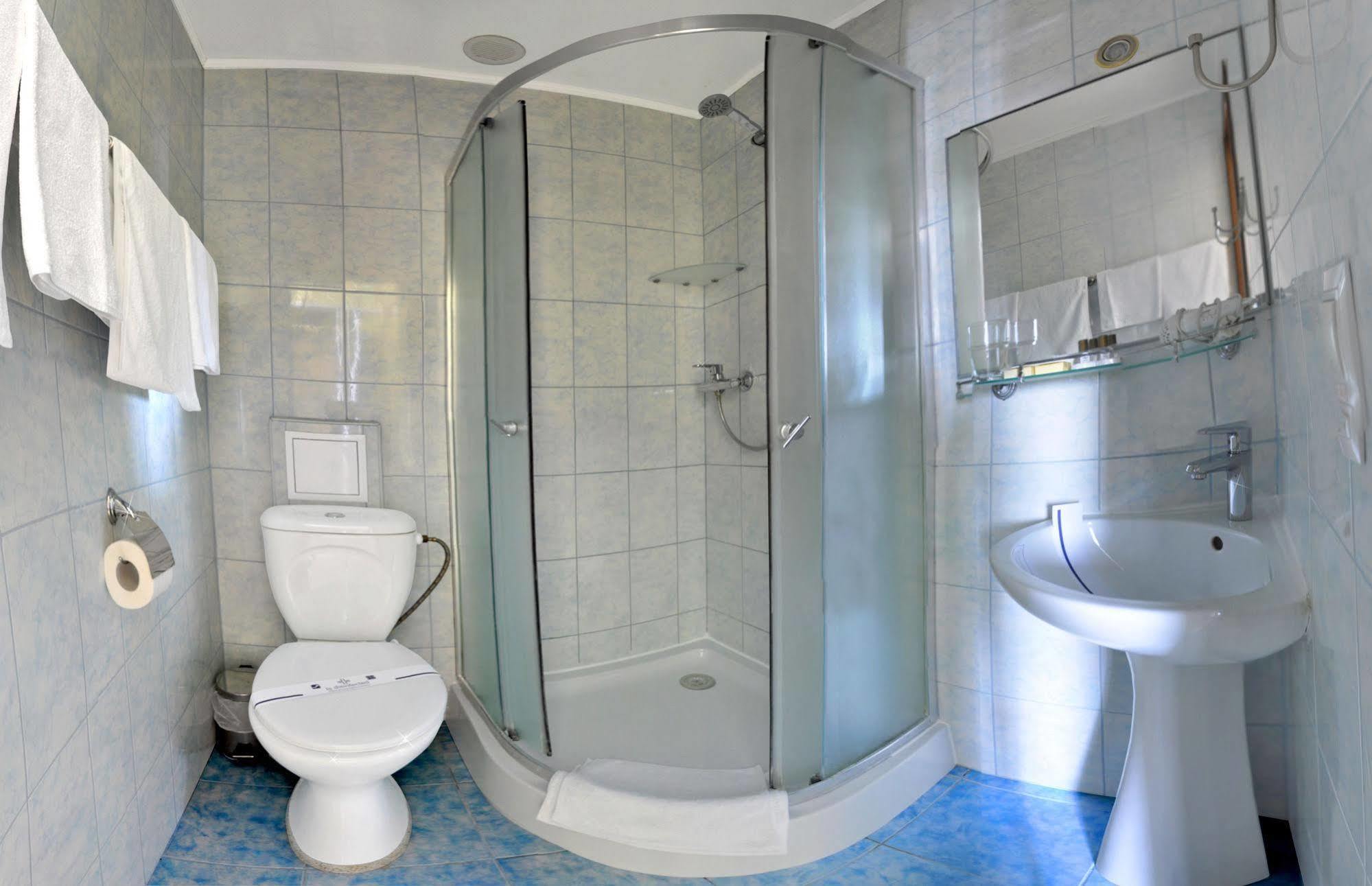 Hotel An-2 Харков Екстериор снимка