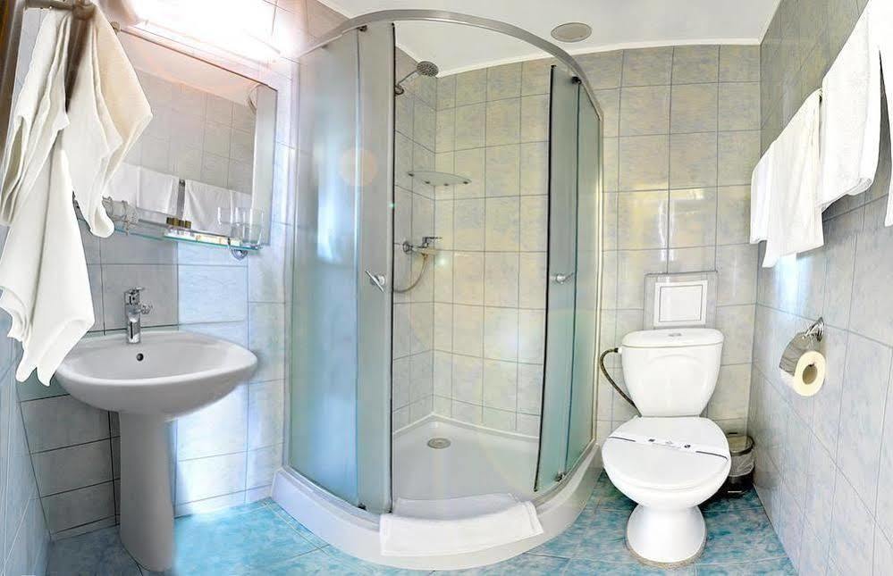 Hotel An-2 Харков Екстериор снимка