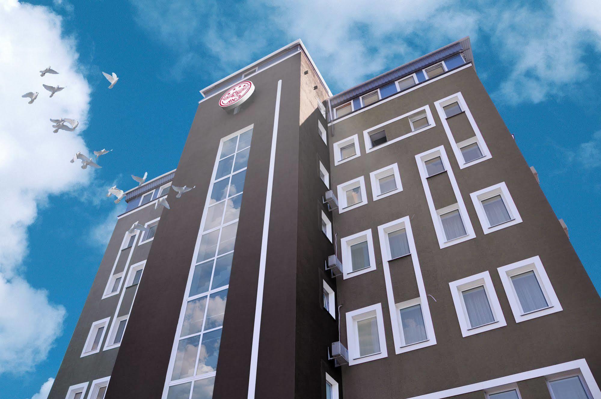 Hotel An-2 Харков Екстериор снимка
